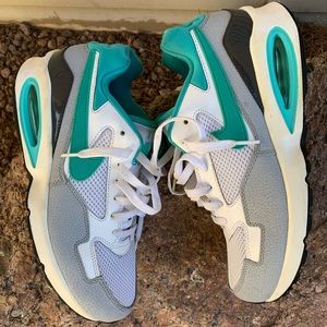 Women’s Nike air max